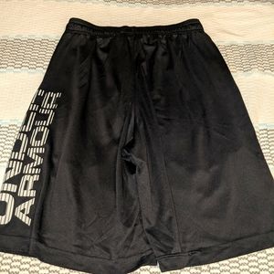 under Armour men's small athletic shorts black